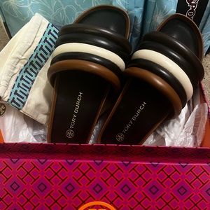 Brand new Tory Burch quilted platform sandals